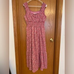 Universal Thread Pink Floral Maxi Dress Size Medium Sleeveless Smocked Tiered